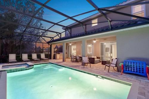 Paradise Point - main image