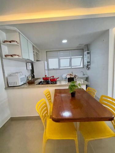 apto 110 - 1 quarto e sala para 4 pessoas – khách sạn tại Braga
