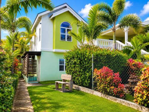 สภาพแวดล้อมโดยรอบ, Eden Apartments in บาสเซตเตอร์เร่