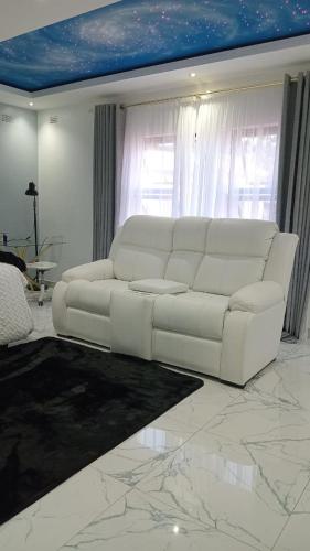 Niasha Gardens