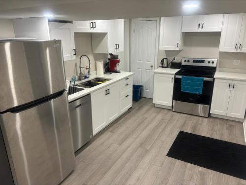 Newly Renovated 2BR Walkout Suite in the Heart of Kanata Ottawa – khách sạn tại Kanata