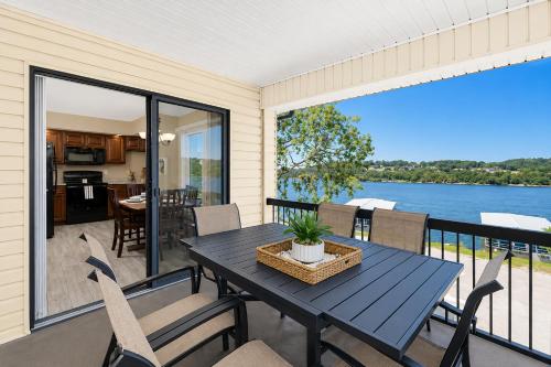 The Perch at Kimberling Crossing