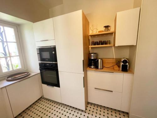 Gîte charmant au cœur de Candes-St-Martin - 8 pers. - FR-1-381-666 (Gite charmant au cœur de Candes-St-Martin - 8 pers. - FR-1-381-666) in Candes-Saint-Martin