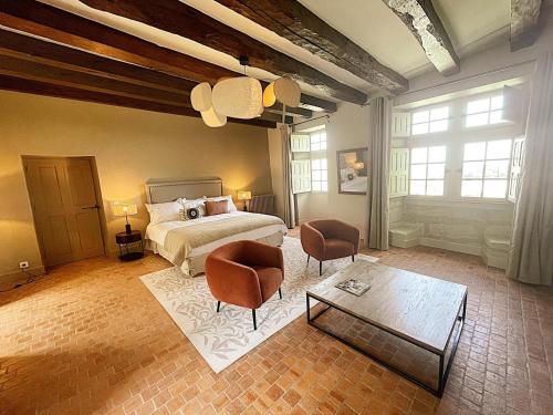 Gîte charmant au cœur de Candes-St-Martin - 8 pers. - FR-1-381-666 (Gite charmant au cœur de Candes-St-Martin - 8 pers. - FR-1-381-666) in Candes-Saint-Martin