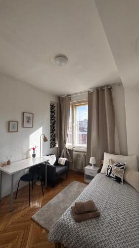 Room in city center 3