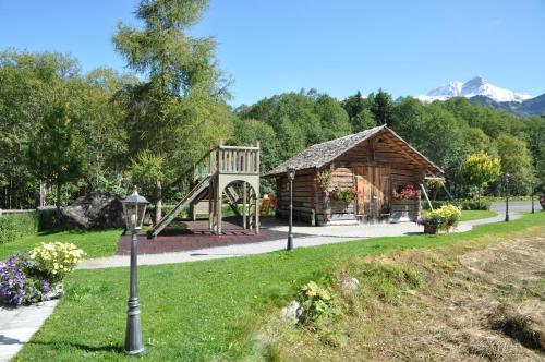 Játszótér, Hotel Alpenland in Lauenen Bei Gstaad