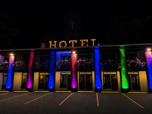 THE VINE HOTEL BRAND NEW in Bronx