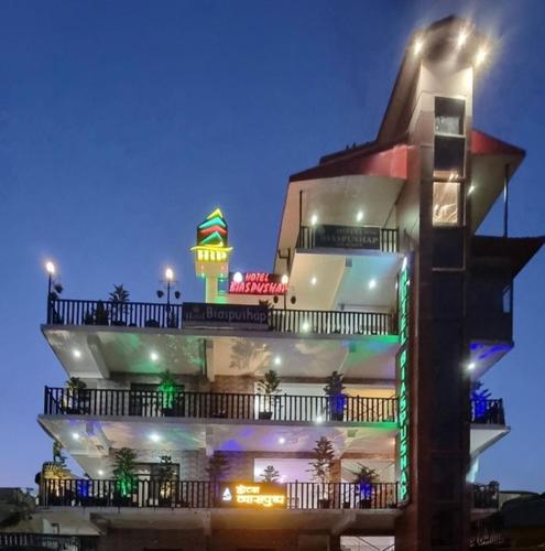 Hotel Biaspushp Dalhousie – khách sạn tại Banikhet