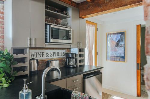 The Hideaway Suite - image 3