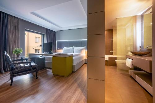 room detail thumbnail 0