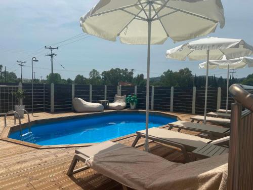 Evelina Luxury Suites with Swimming Pool in Corfu - Κάτω Άγιος Μάρκος