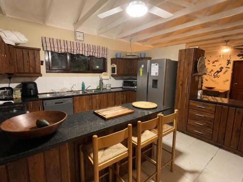virtuve, Nkumbe Bush Retreat Family Home in I. Chavane