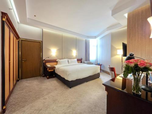 room detail thumbnail 0