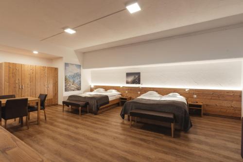 Zermatt Budget Rooms at Alpen Resort, Spa & Dining, Zermatt (photo 10)