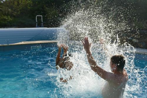 Swimming pool, Domaine de Villedese in Montlaur