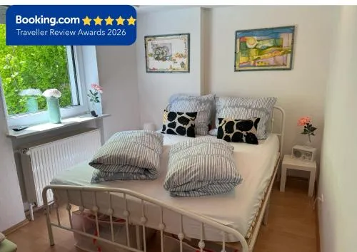 Gemütliche Ferienwohnung nähe Schloss Benrath & Rhein Düsseldorf Urdenbach in Düsseldorf, Deutschland
