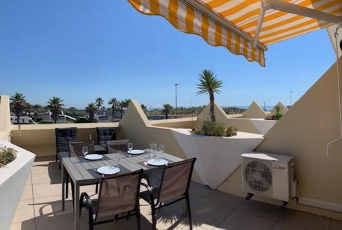 695 Héliopolis AB Studio 2-4 pers très grande terrasse