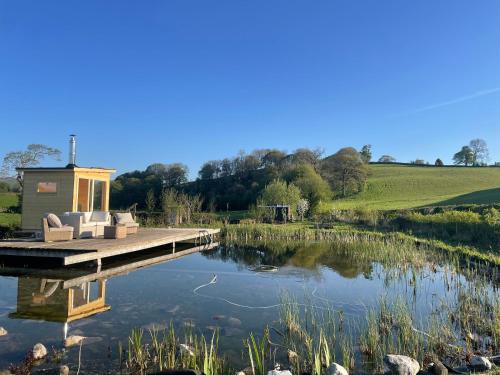 Sauna, "The Studio" Contemporary studio with organic swimming pool in Skelsmergh