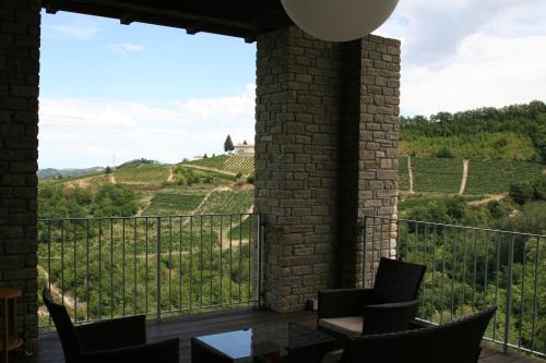 Balkons/terase, Country house with a spectacular view, 10 km away from Canelli in Loazzolo