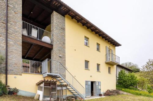 Dārzs, Country house with a spectacular view, 10 km away from Canelli in Loazzolo