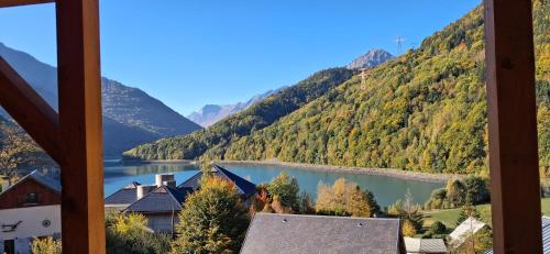 Montagne et Lac