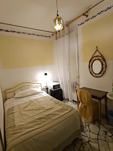 Souvenir Room Type - Small Double Room