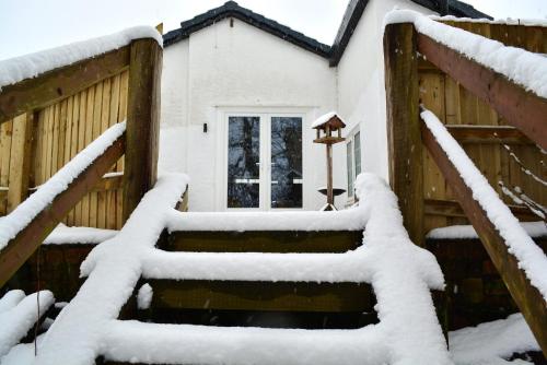 Dārzs, Family Retreat or Romantic Break in Penyffordd
