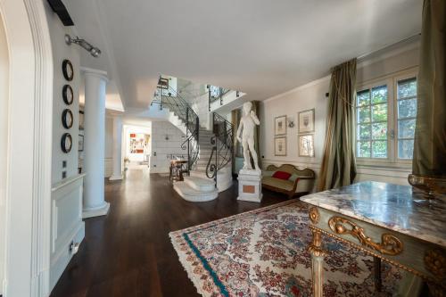 villa su lago privato Malaspina in Pioltello