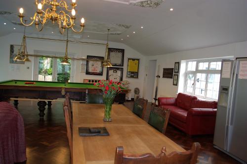 Atpūtas iespējas, Family Retreat or Romantic Break in Penyffordd