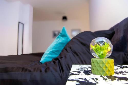 Stylish 1-Bedroom Apartment Near Airport, Sleeps 5, 3 Beds, Parking & Fast WiFi – khách sạn tại St Marks