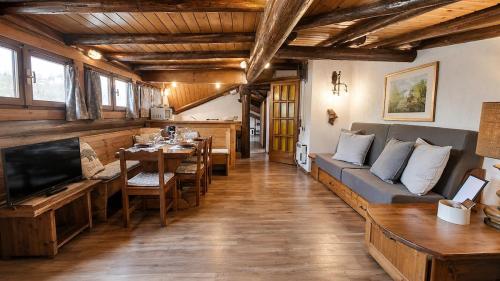 Mountain View - The Timber Loft - ML