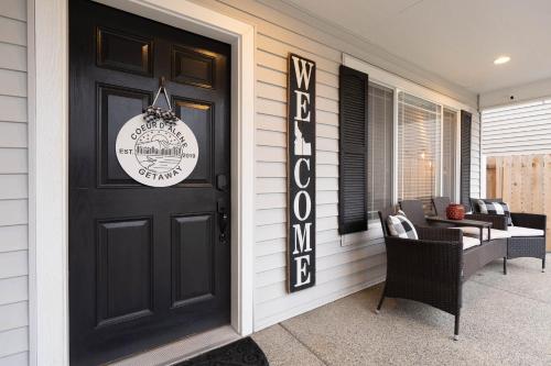 Cleanest remodeled home in Coeur d'Alene! Easy access to lake, river, Silverwood – khách sạn tại Post Falls (ID)