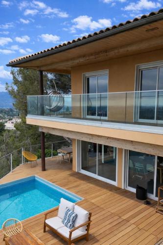 Sublime villa avec piscine et vue panoramique in Colomars