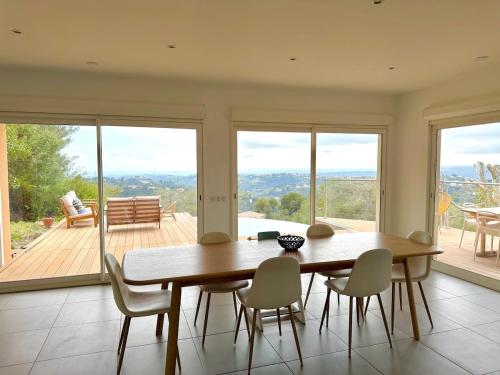 Sublime villa avec piscine et vue panoramique in Colomars