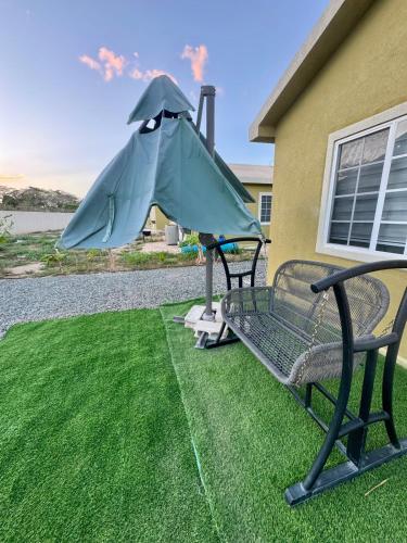 Irie Mini Vacation Home in 스패니쉬 타운