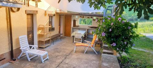 Viesnīcas āriene, La casa di Vic in Levice