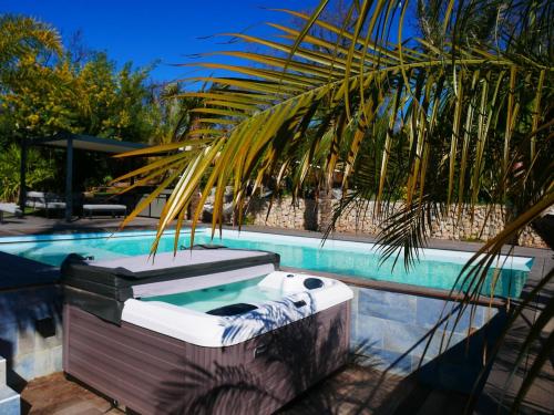 L'Échappée Belle - Private Pool, Spa, Tennis & Golf