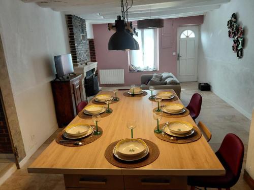 Gîte des fraisiers (Gite des fraisiers) in Vicheres ciems