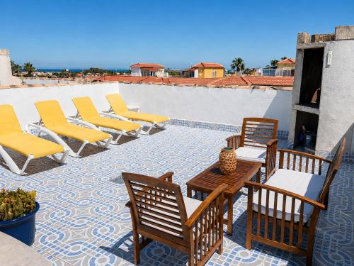 Sea Feliz Duplex Apartment