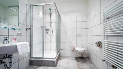 One-Bedroom Apartment (2 - 4 Adults) image 10