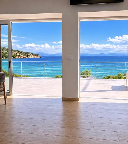 Thalasson Beach House in Agios Georgios