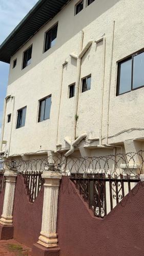 Best White House Hotel in Agbor