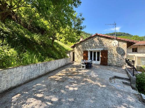 Le petit repère (Le petit repere) in Jujurieux