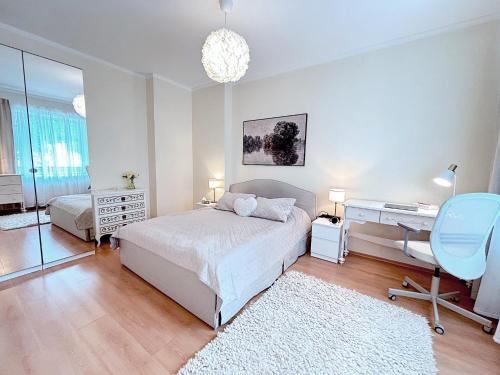 Elegant and bright flat in a quiet area, Riga