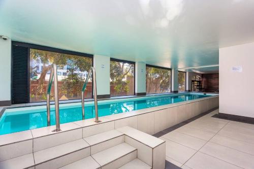 Mountain Views 2BR Furnished De Waterkant - image 7