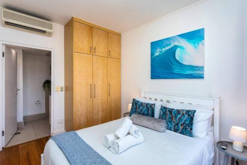 Mountain Views 2BR Furnished De Waterkant - image 3