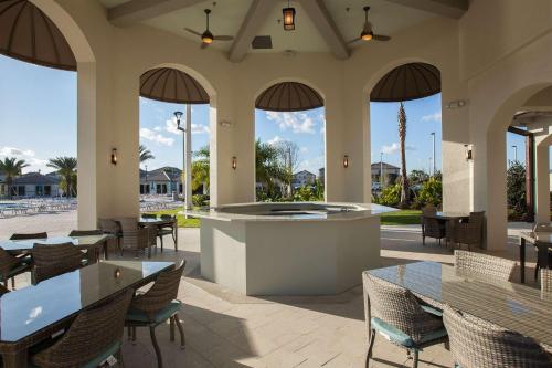 GreenView 8BR Home Private Theater Pool/SPA/Games Orlando Florida