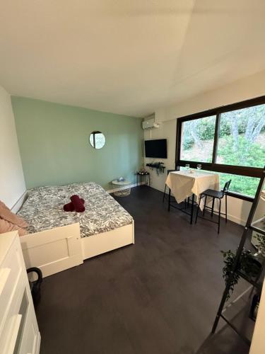 La Pastourelle Studio Close to Sea Pool Parking