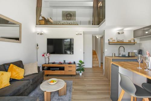 Grand duplex T3 les Estivales proche naturiste