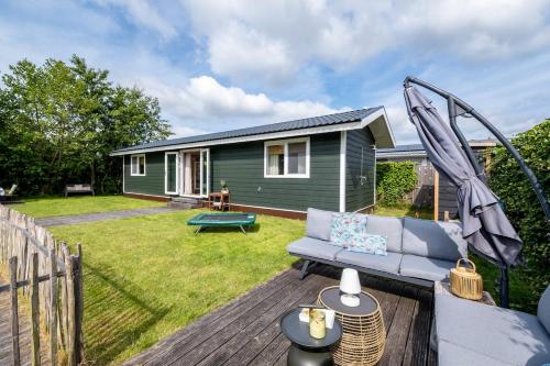 Charming chalet on the Vinkeveense Plassen in De Ronde Venen